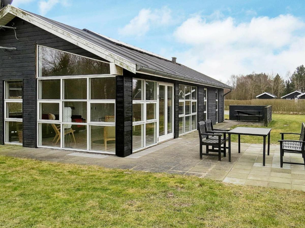 8 Person Holiday Home In Hals Exterior foto